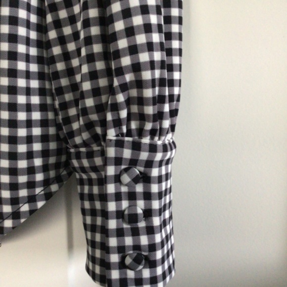 Ann Taylor Black and White Checkered Print Blouse &Button Cuffed Sleeves PM - Picture 3 of 8